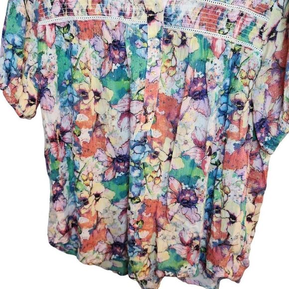 Intro Smocked Floral Rayon Short Sleeve Vibrant Top Size Small - Picture 4 of 8